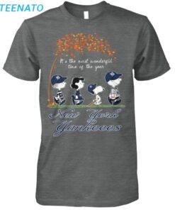 New York Yankees Peanuts Fall Baseball Shirt4