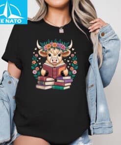 Cute Baby Highland Cow Reading Book Bookworm Shir4t