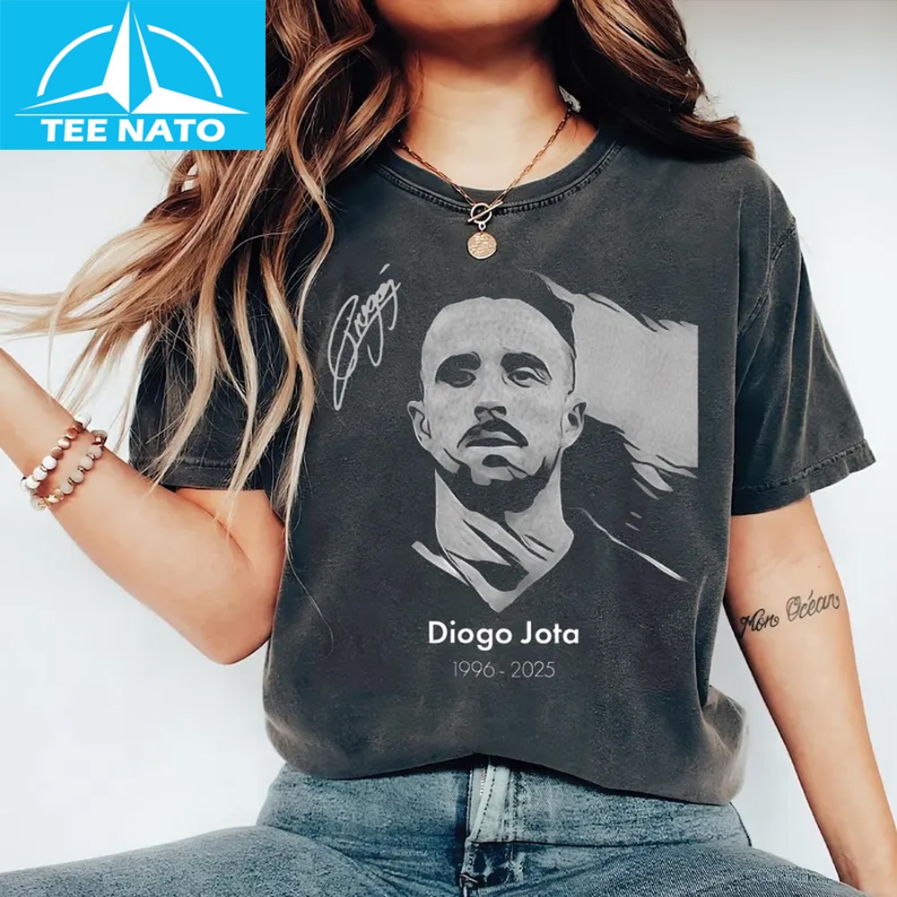 Back design of the Diogo Jota Legend Shirt