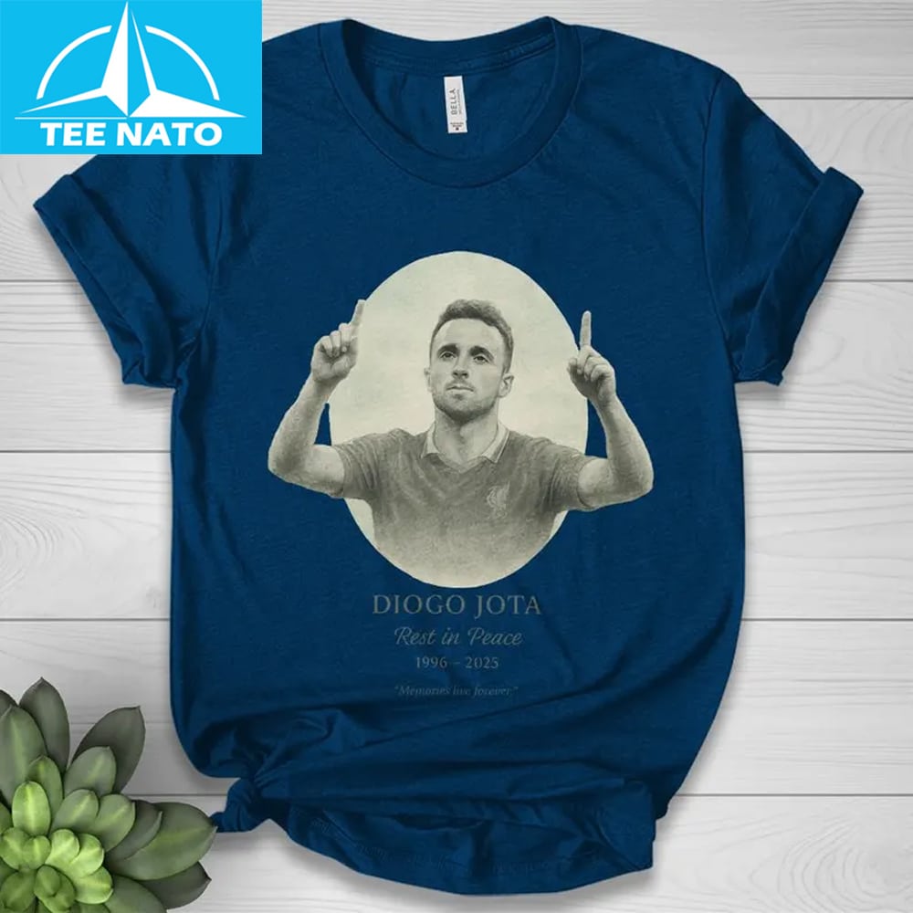 Another view of the Diogo Jota Rip Shirt