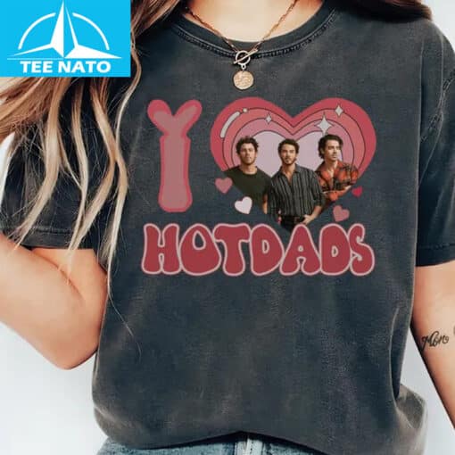 I Love Hot Dads Jonas Concert Shirt - Image 3