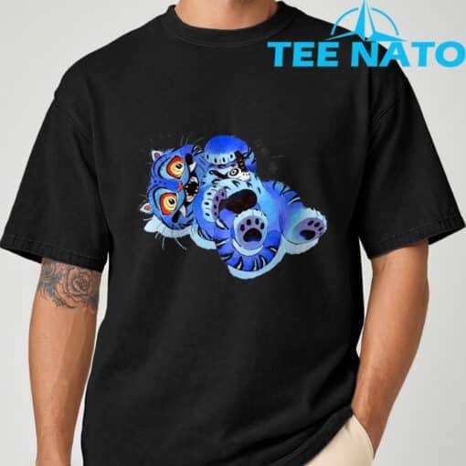 Cute Derpy Tiger and Bird Japanese Art T-Shirt - Image 2