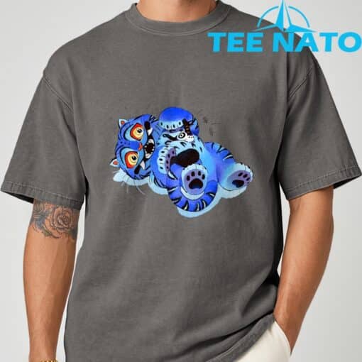 Cute Derpy Tiger and Bird Japanese Art T-Shirt - Image 7